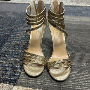 Gold sparkle, zip up shoes